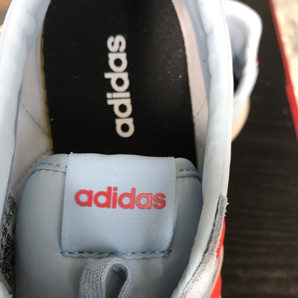 Women Adidas Sneakers - Picture 3 of 7